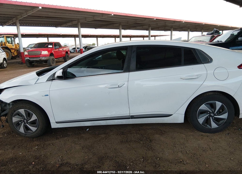 2018 HYUNDAI IONIQ HYBRID SEL VIN: KMHC75LC5JU061300