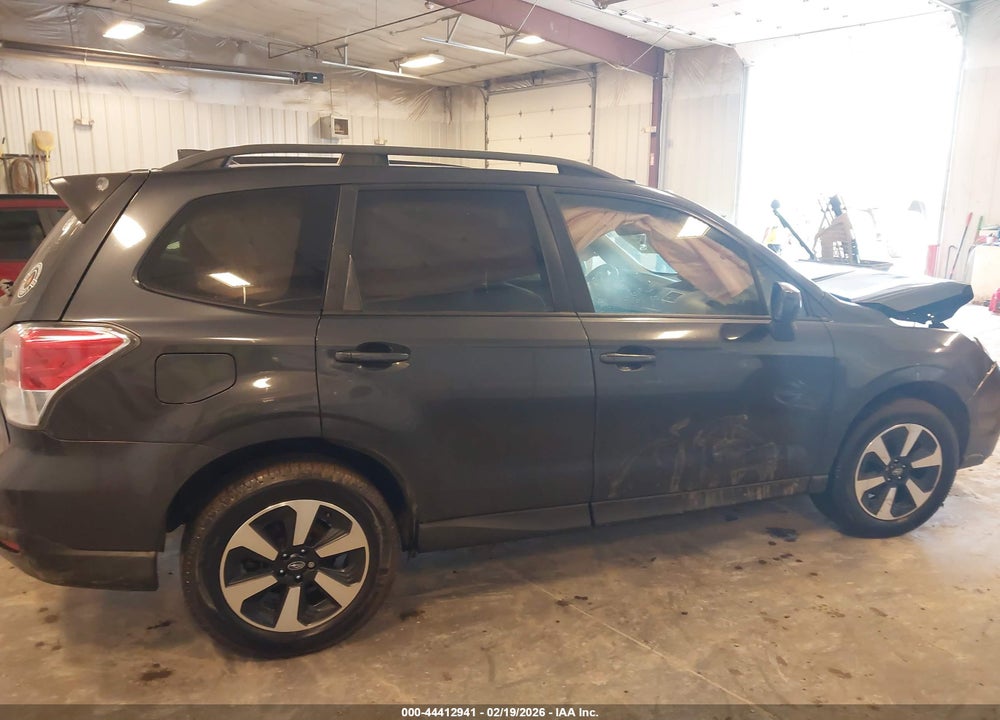 2018 SUBARU FORESTER 2.5I PREMIUM VIN: JF2SJAGC6JH599034