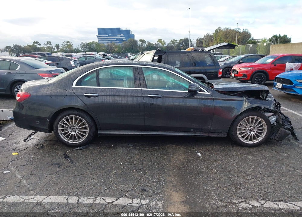 2022 MERCEDES-BENZ E 350 VIN: W1KZF8DB1NB096223