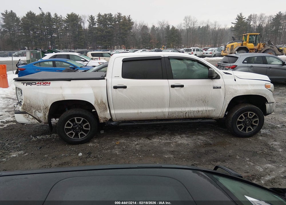 2015 TOYOTA TUNDRA SR5 5.7L V8 VIN: 5TFDY5F13FX485659