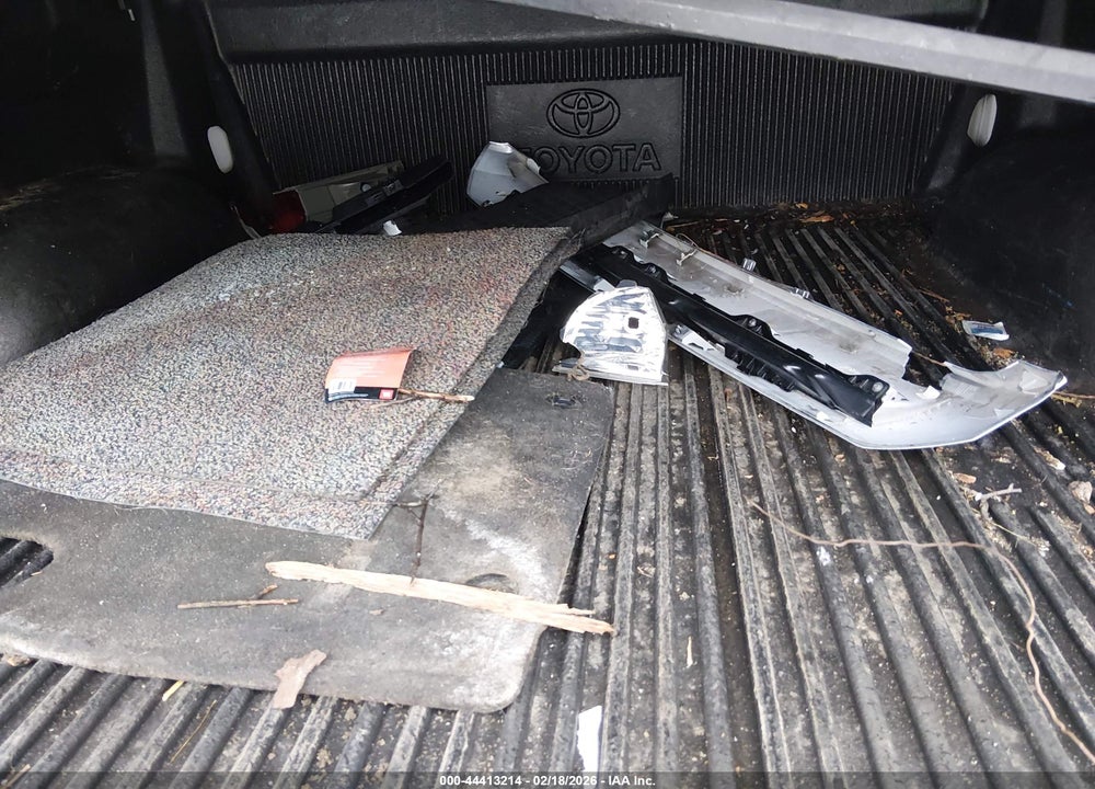 2015 TOYOTA TUNDRA SR5 5.7L V8 VIN: 5TFDY5F13FX485659