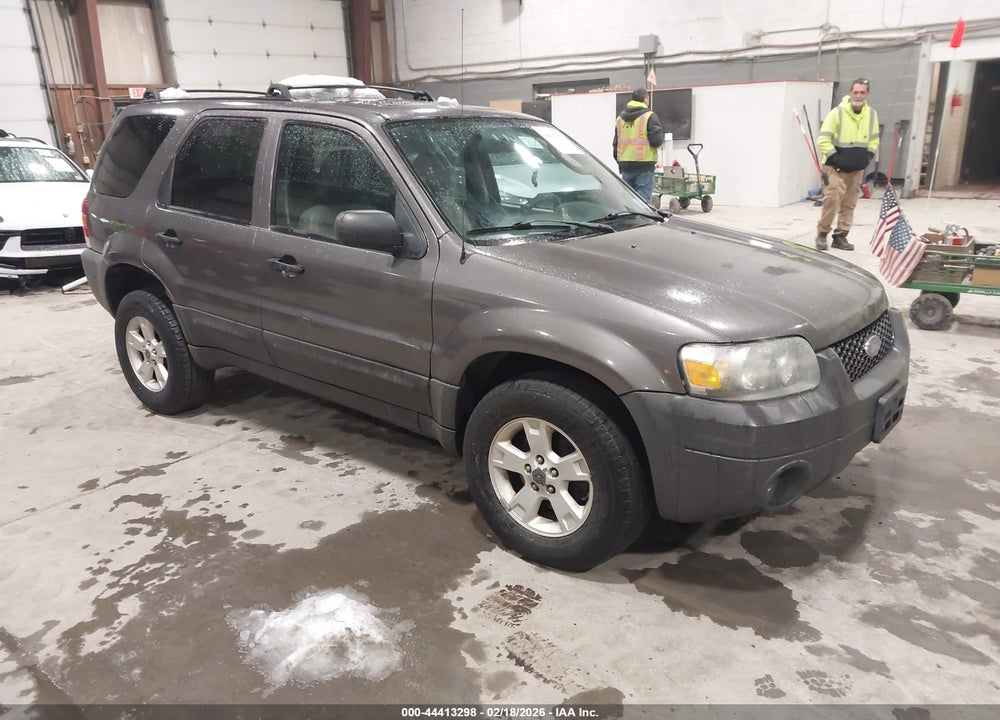 2005 FORD ESCAPE XLT VIN: 1FMCU93135KC93572
