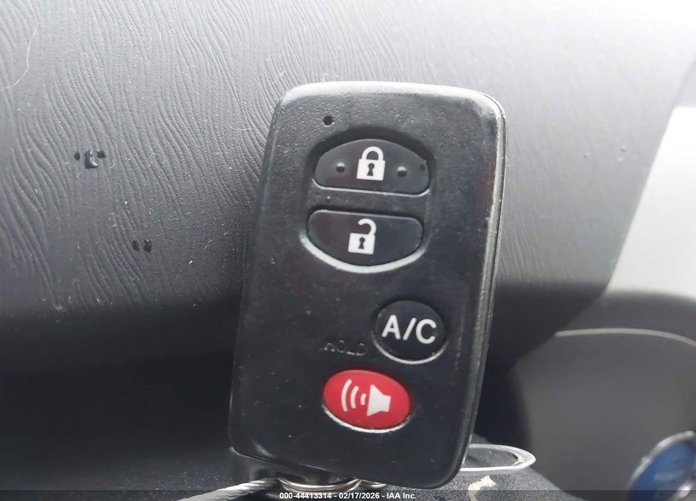2015 TOYOTA PRIUS PLUG-IN VIN: JTDKN3DP2F3074398