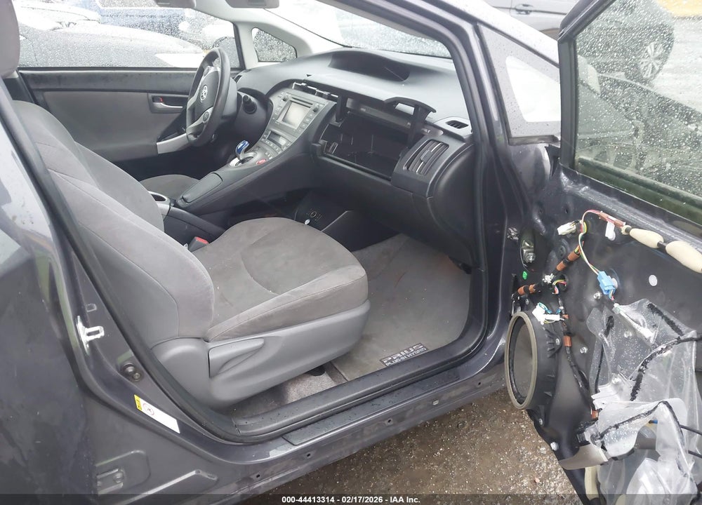2015 TOYOTA PRIUS PLUG-IN VIN: JTDKN3DP2F3074398