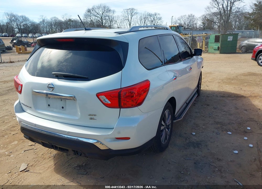 2017 NISSAN PATHFINDER SL VIN: 5N1DR2MM8HC901820