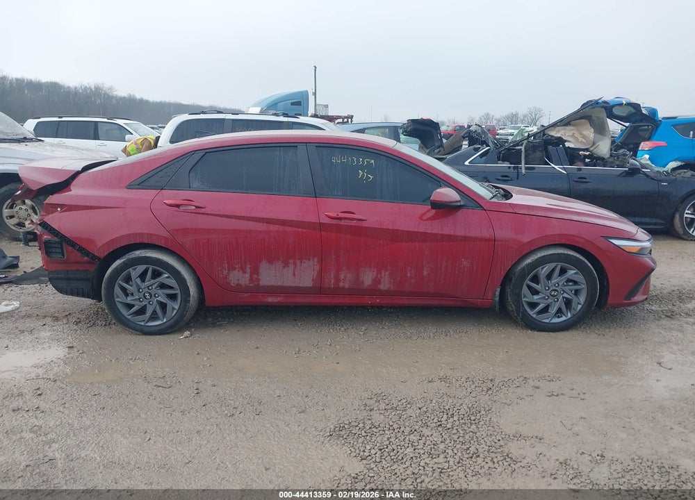 2024 HYUNDAI ELANTRA SEL VIN: KMHLM4DGXRU813329