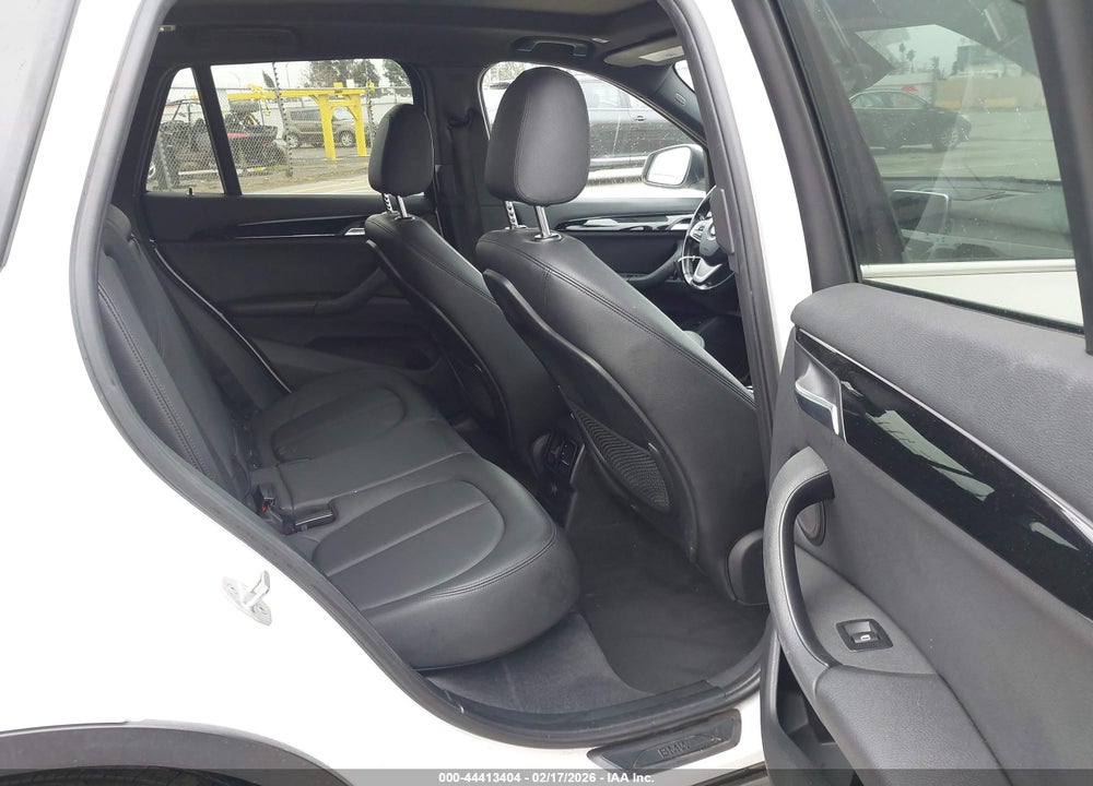 2018 BMW X1 XDRIVE28I VIN: WBXHT3Z30J4A66475