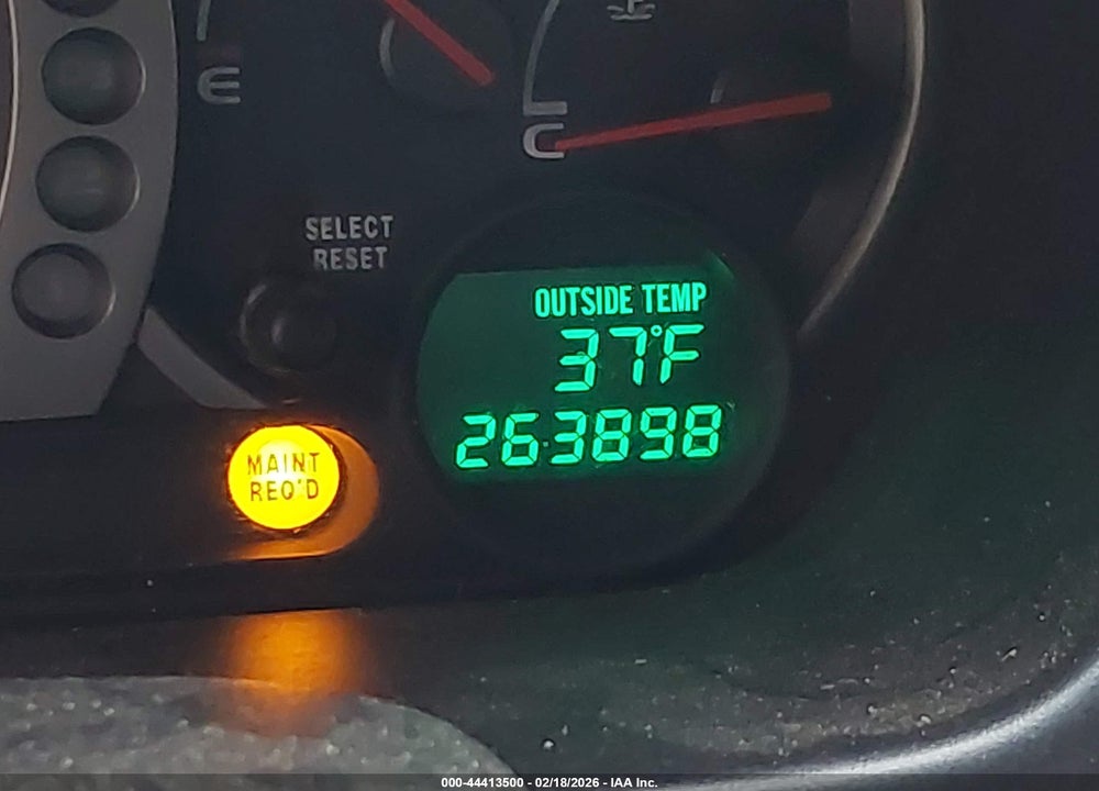 2004 HONDA PILOT EX VIN: 2HKYF18484H585434