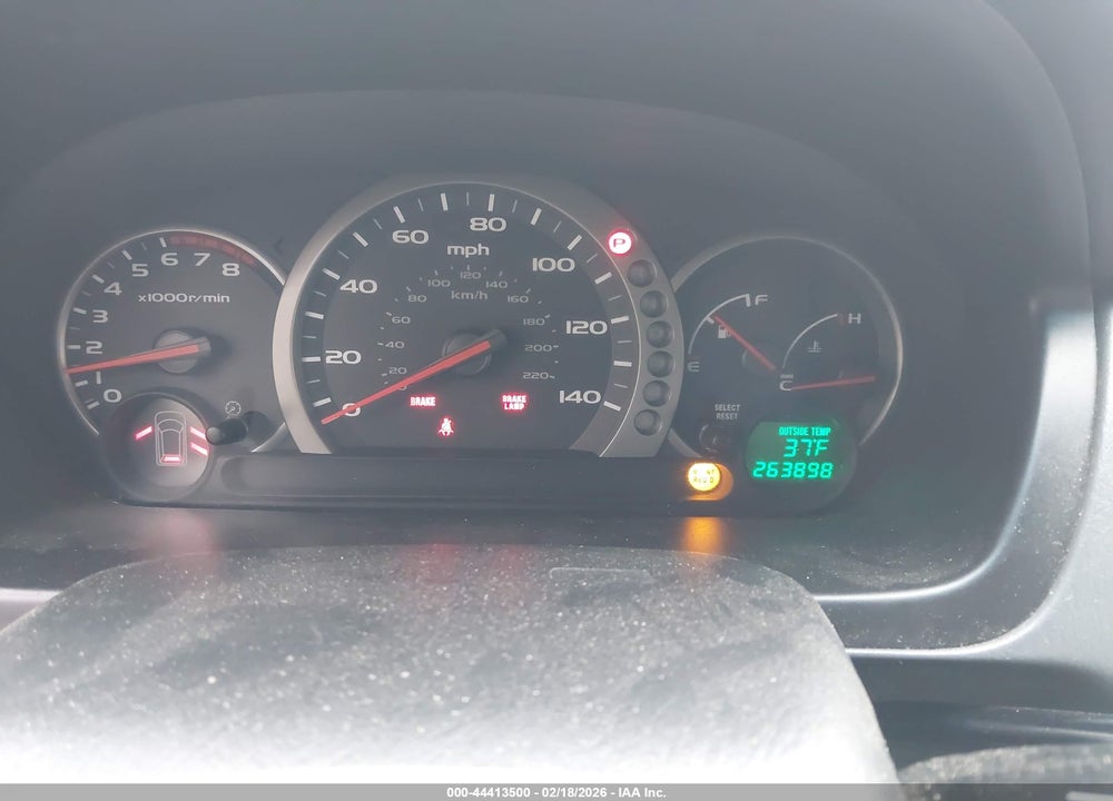 2004 HONDA PILOT EX VIN: 2HKYF18484H585434