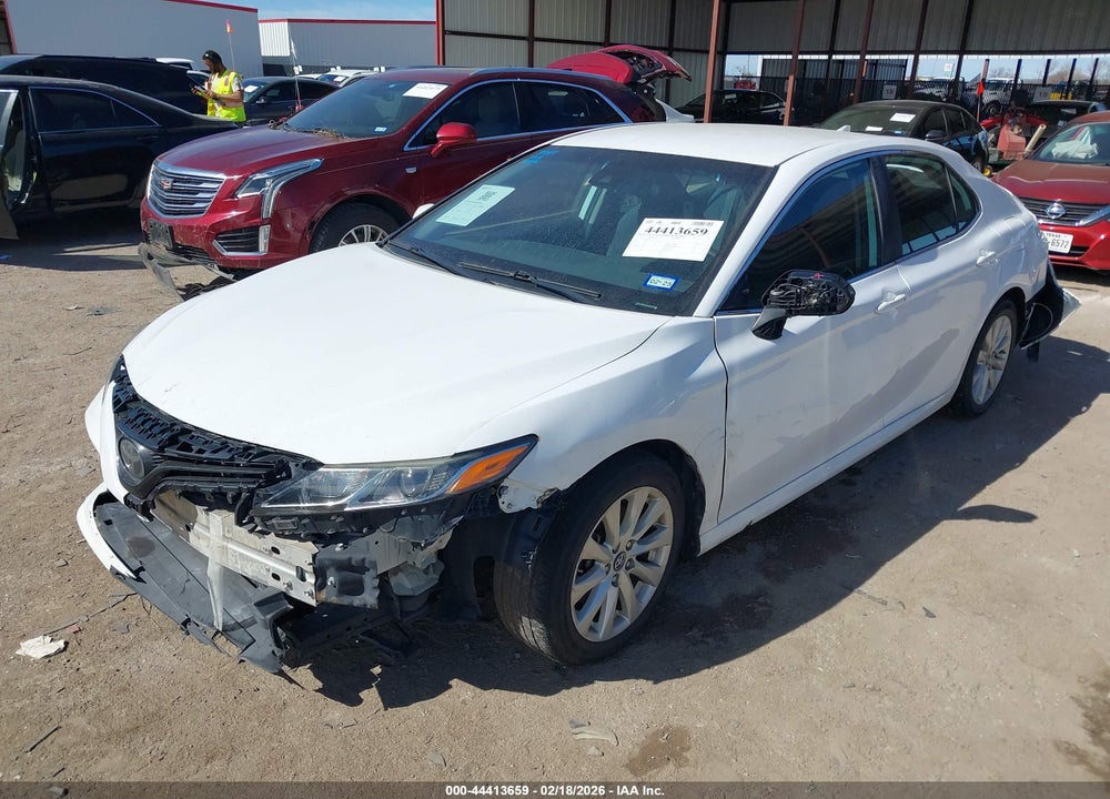 2019 TOYOTA CAMRY LE VIN: 4T1B11HKXKU757576