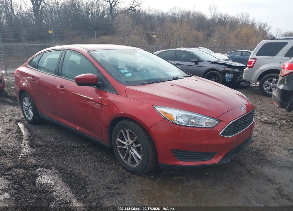 2018 FORD FOCUS SE VIN: 1FADP3F22JL320823