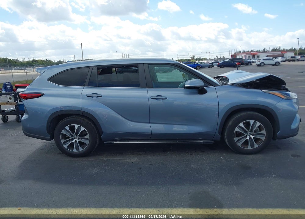 2023 TOYOTA HIGHLANDER XLE VIN: 5TDKDRAH2PS012308