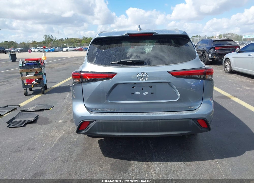 2023 TOYOTA HIGHLANDER XLE VIN: 5TDKDRAH2PS012308