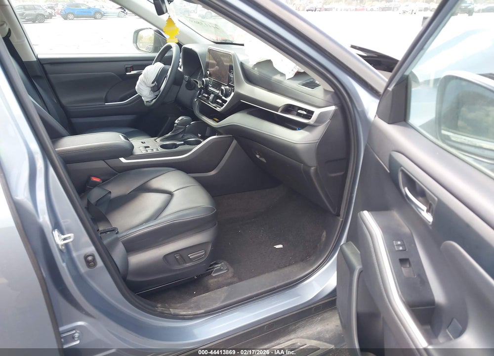 2023 TOYOTA HIGHLANDER XLE VIN: 5TDKDRAH2PS012308