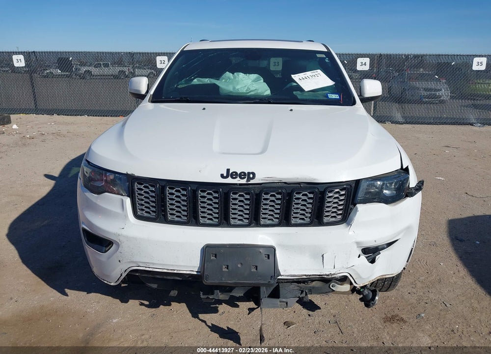 2019 JEEP GRAND CHEROKEE ALTITUDE 4X2 VIN: 1C4RJEAG6KC811185
