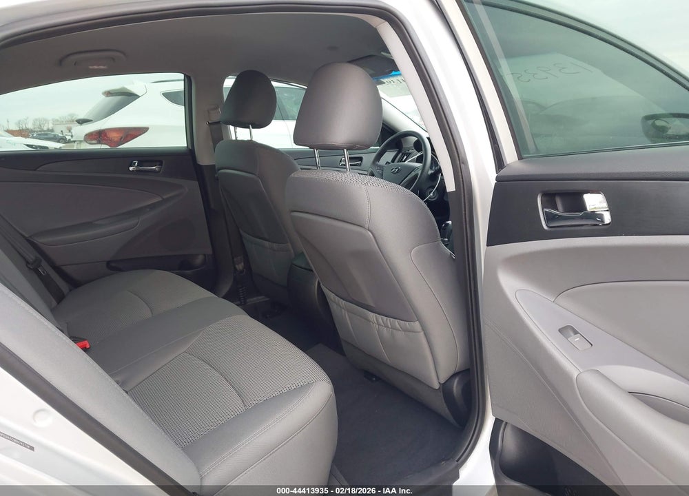 2013 HYUNDAI SONATA GLS VIN: 5NPEB4AC9DH743734