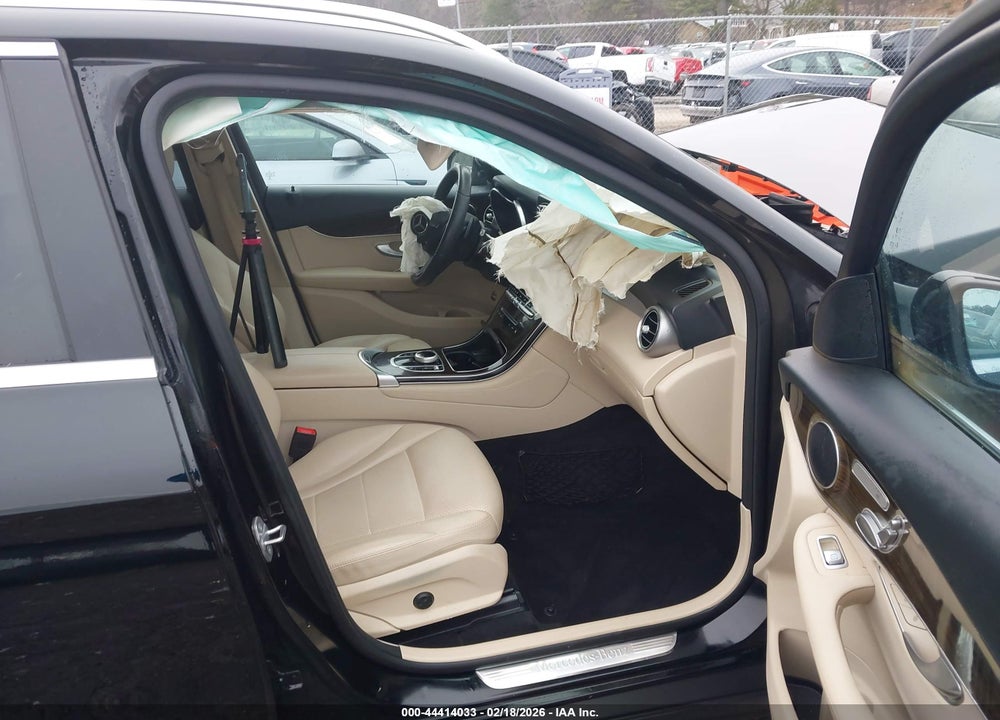 2019 MERCEDES-BENZ GLC 300 VIN: WDC0G4JB1KV134924