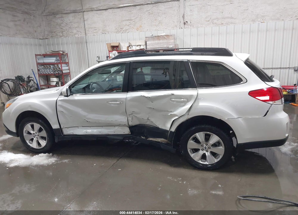 2012 SUBARU OUTBACK 3.6R LIMITED VIN: 4S4BRDKCXC2237838