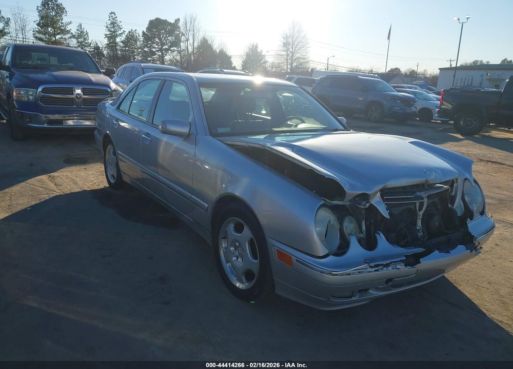 2000 MERCEDES-BENZ E 430 VIN: WDBJF70J1YB023094