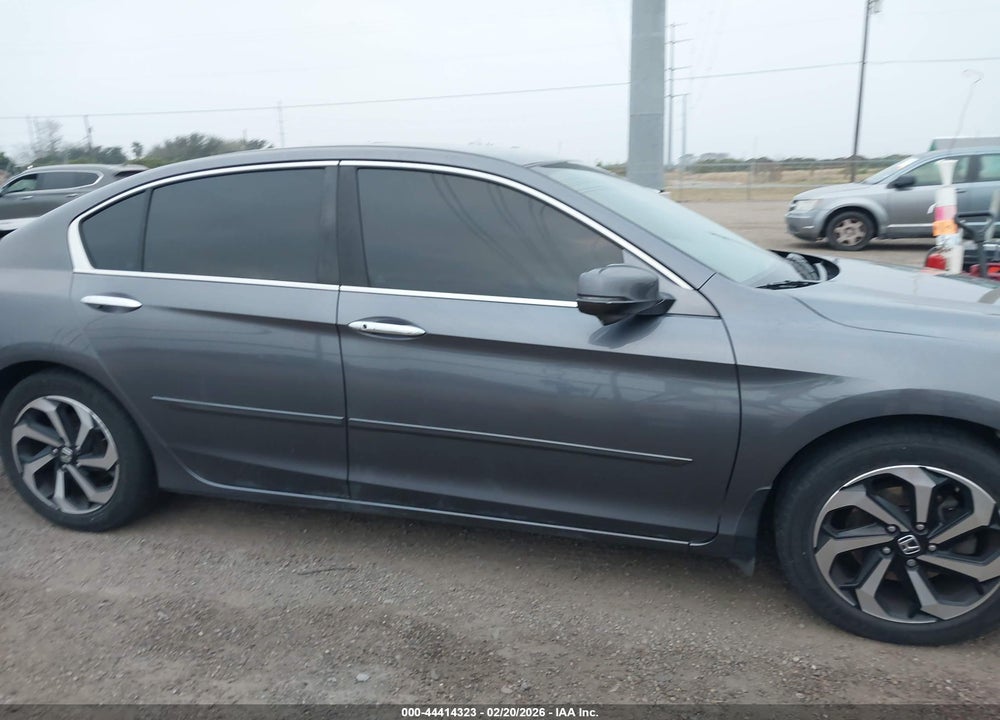 2017 HONDA ACCORD EX-L VIN: 1HGCR2F9XHA244833