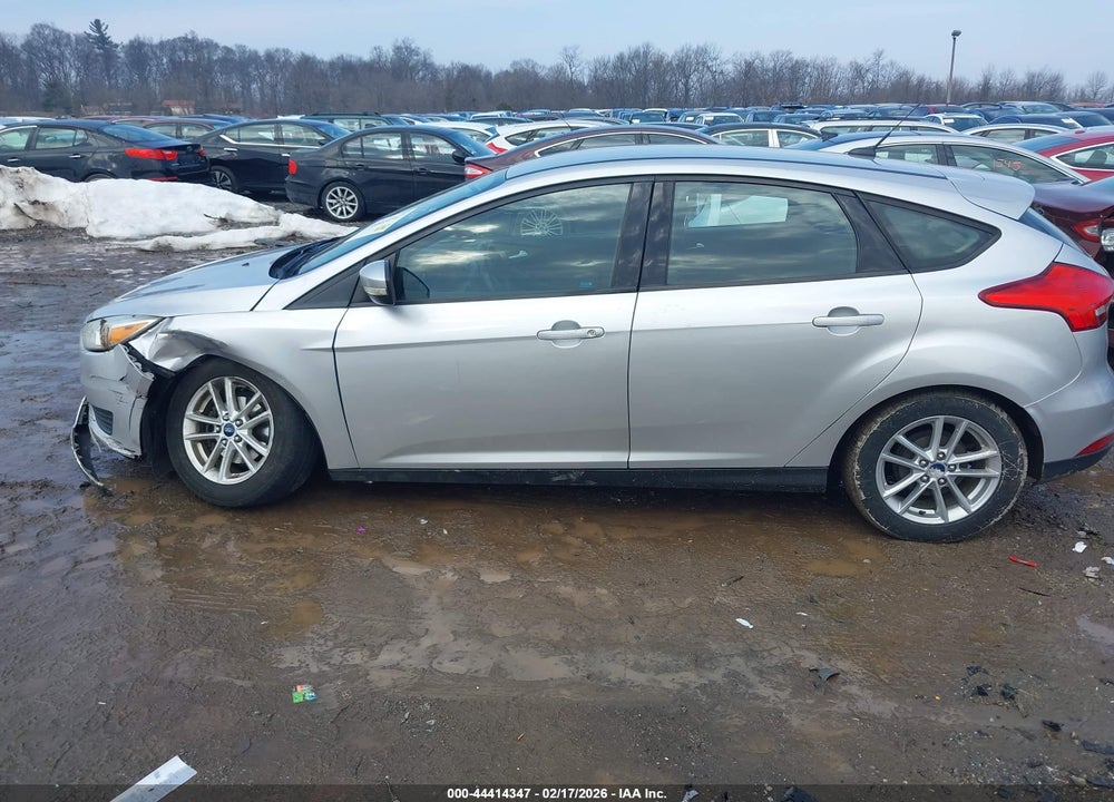 2017 FORD FOCUS SE VIN: 1FADP3K26HL227450