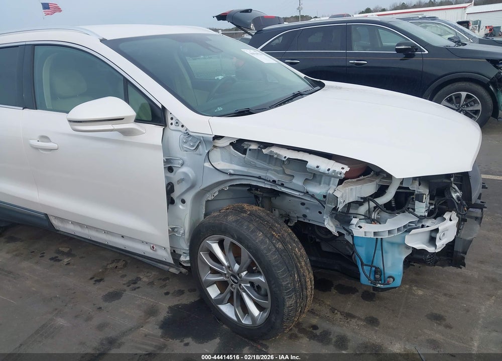 2019 LINCOLN MKC SELECT VIN: 5LMCJ2C97KUL16953
