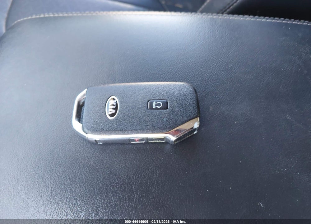 2021 KIA SORENTO S VIN: 5XYRL4LC6MG020930