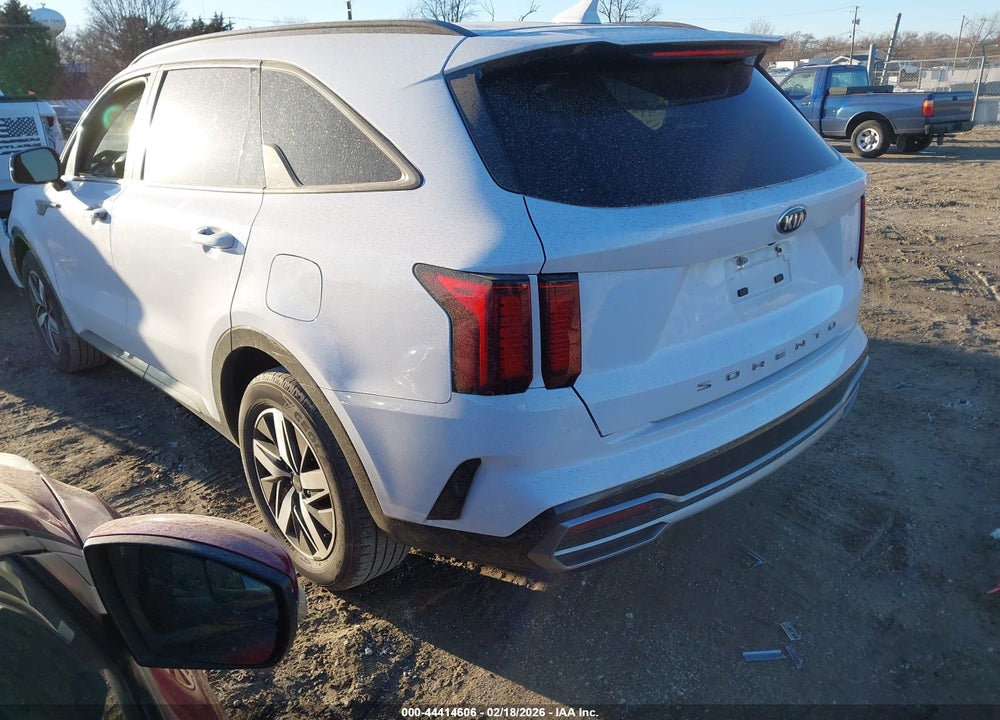 2021 KIA SORENTO S VIN: 5XYRL4LC6MG020930