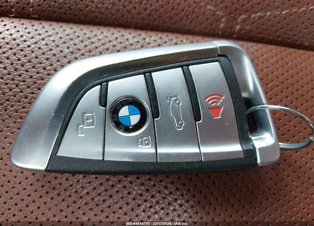2022 BMW X7 XDRIVE40I VIN: 5UXCW2C08N9K86717