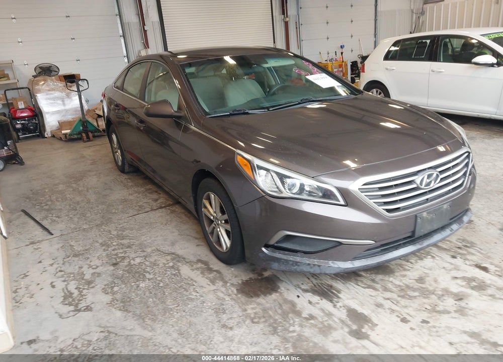 2017 HYUNDAI SONATA VIN: 5NPE24AF5HH520185