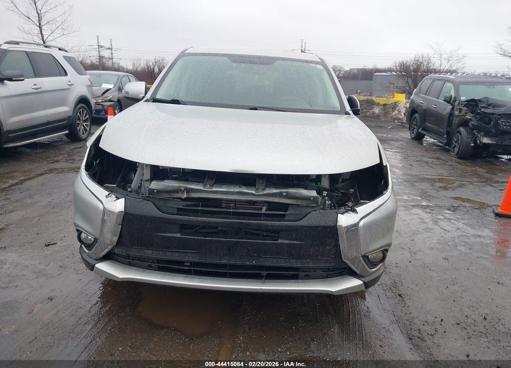 2018 MITSUBISHI OUTLANDER ES/LE/SE/SEL VIN: JA4AZ3A31JZ070571