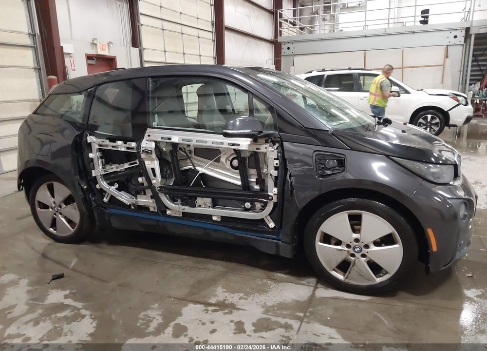 2014 BMW I3 BASE W/RANGE EXTENDER VIN: WBY1Z4C5XEV274713