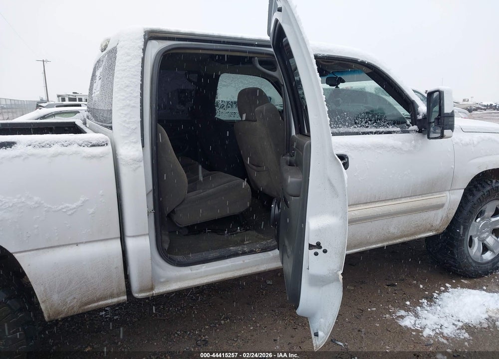 2007 CHEVROLET SILVERADO 1500 CLASSIC LT1 VIN: 2GCEK13Z671171821