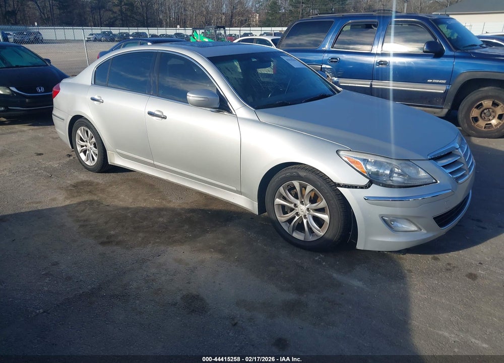 2013 HYUNDAI GENESIS 3.8 VIN: KMHGC4DD5DU233523