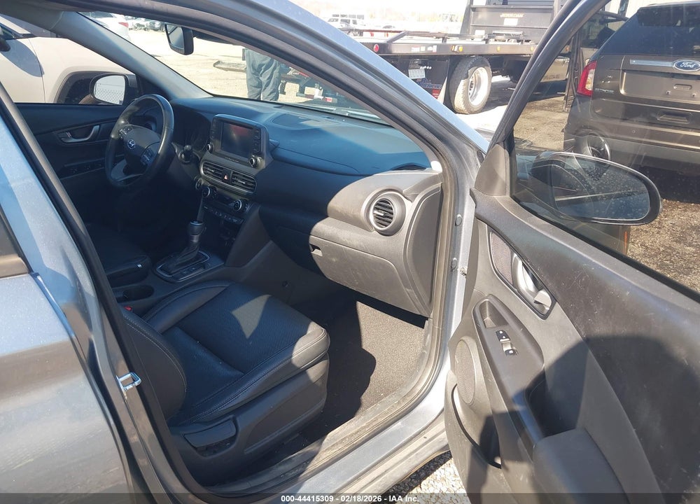 2021 HYUNDAI KONA LIMITED VIN: KM8K33A54MU604284