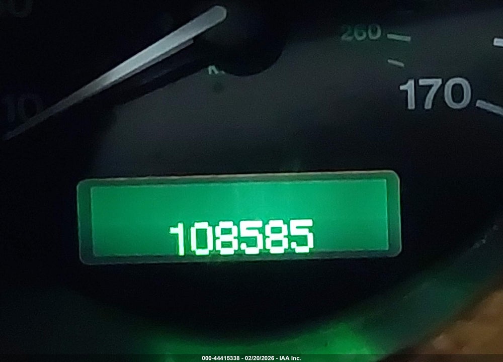 2000 JAGUAR XK8 VIN: SAJJA42C2YNA06823