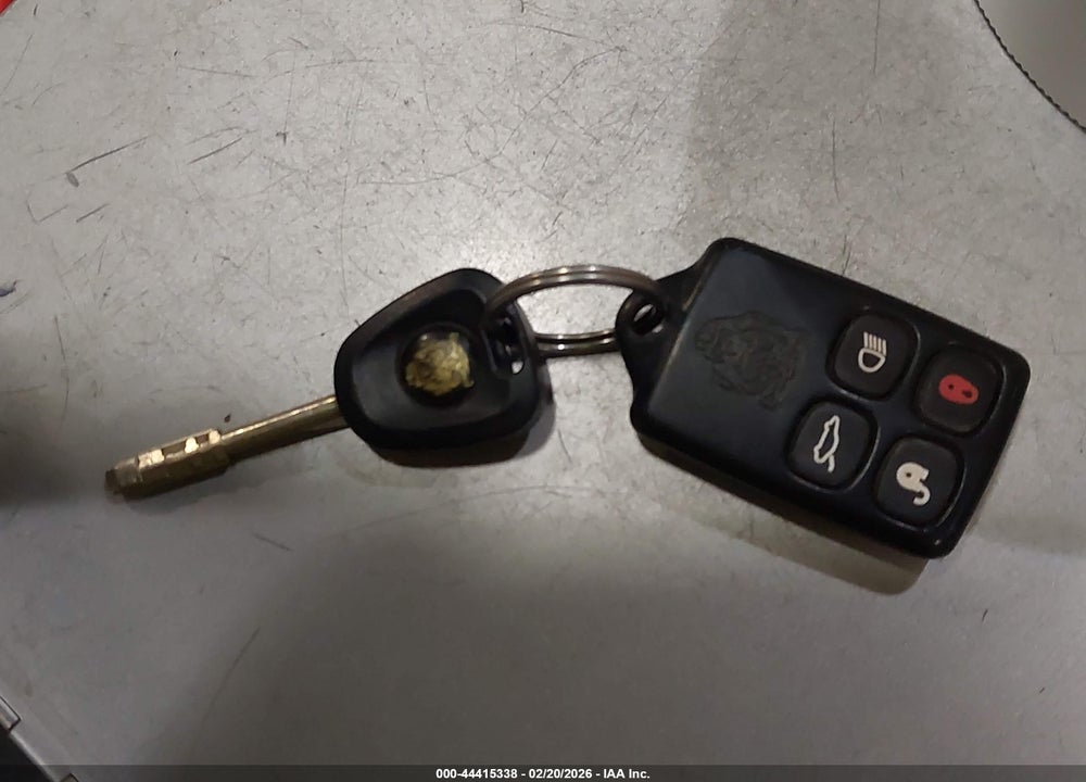 2000 JAGUAR XK8 VIN: SAJJA42C2YNA06823