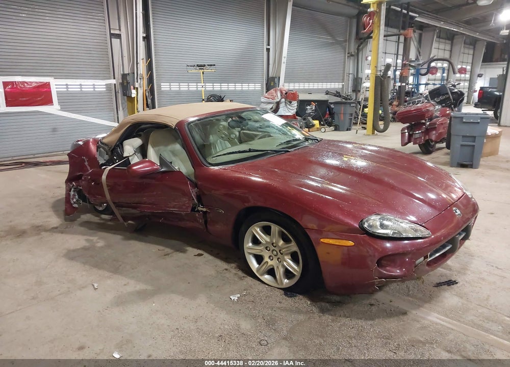 2000 JAGUAR XK8 VIN: SAJJA42C2YNA06823