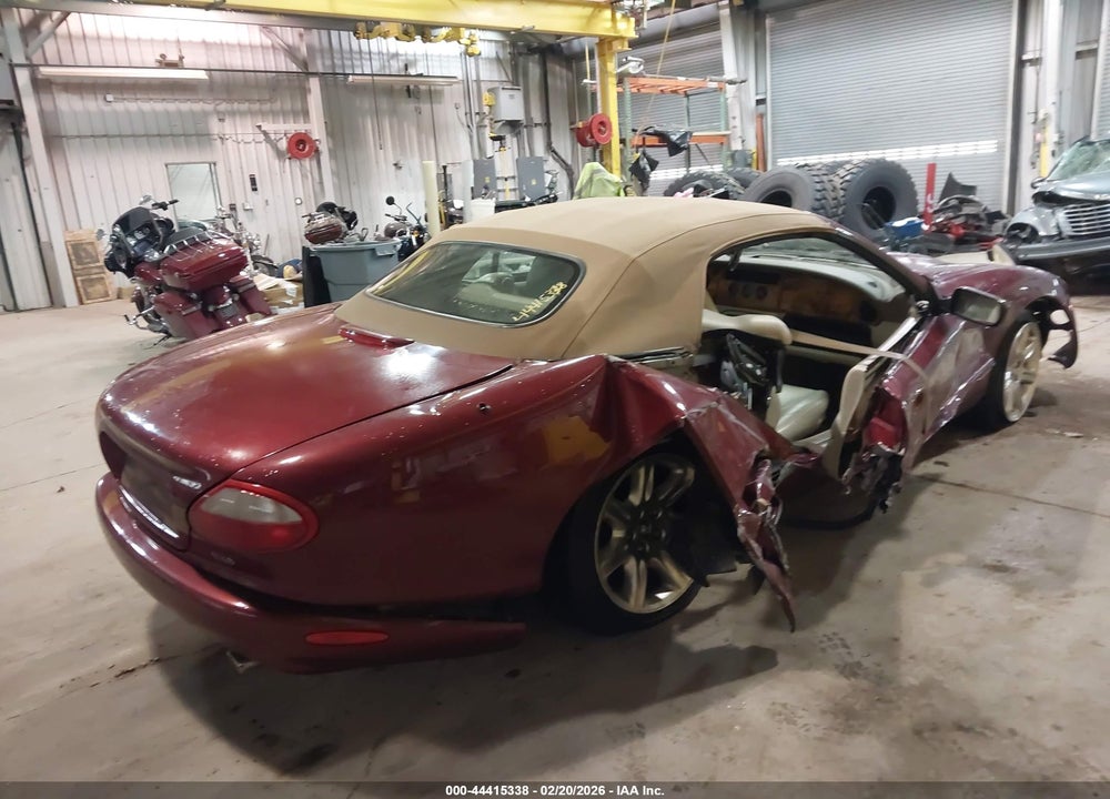 2000 JAGUAR XK8 VIN: SAJJA42C2YNA06823