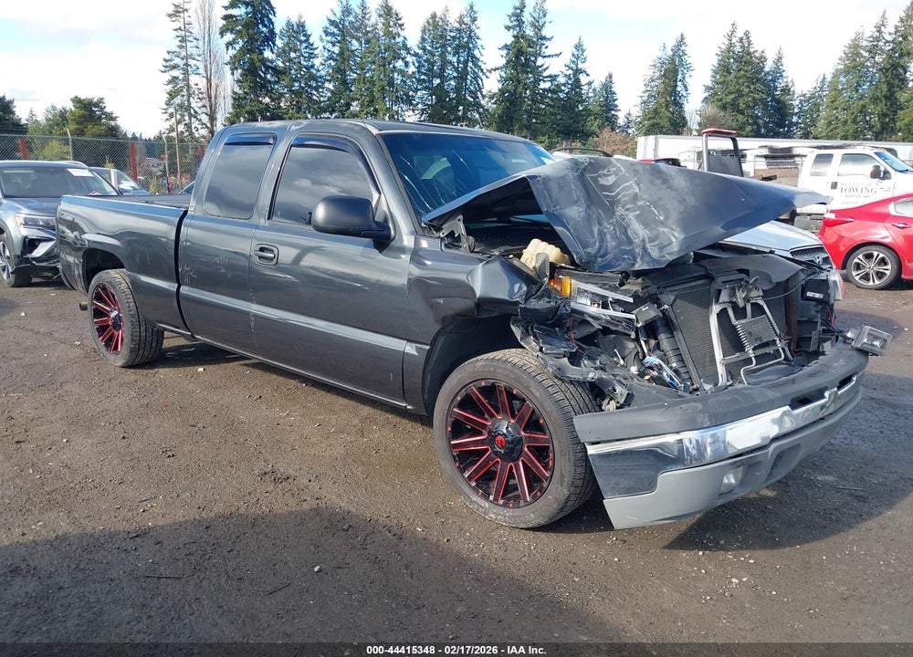 2004 CHEVROLET SILVERADO 1500 LS VIN: 1GCEC19T04E400049