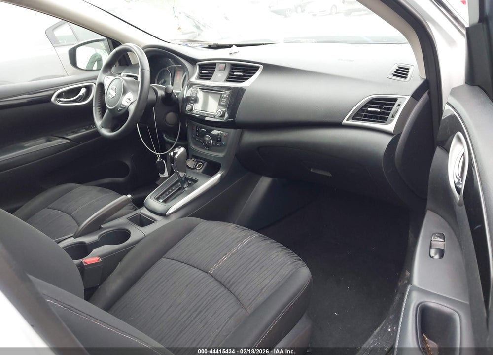 2018 NISSAN SENTRA SV VIN: 3N1AB7AP2JY266682
