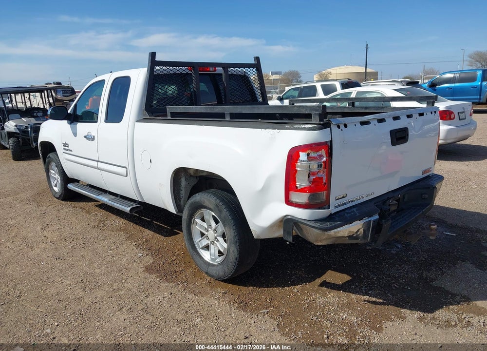2011 GMC SIERRA 1500 SLE VIN: 1GTR1VE06BZ438398