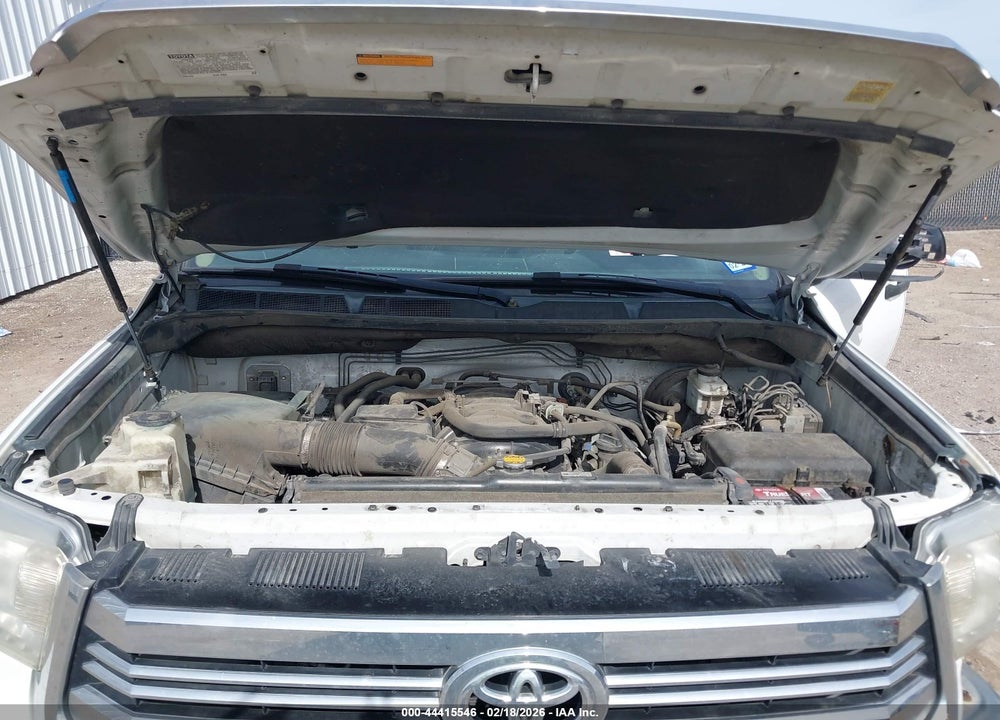 2016 TOYOTA TUNDRA SR5 5.7L V8 VIN: 5TFRW5F18GX195124