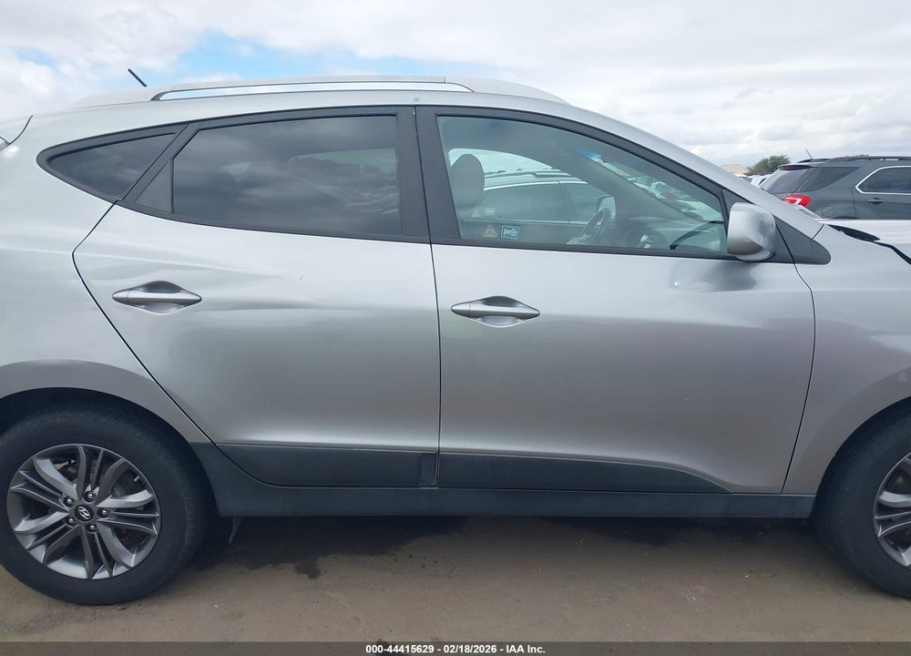 2015 HYUNDAI TUCSON SE VIN: KM8JUCAG6FU068371