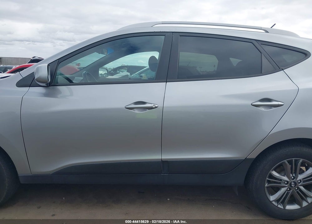 2015 HYUNDAI TUCSON SE VIN: KM8JUCAG6FU068371