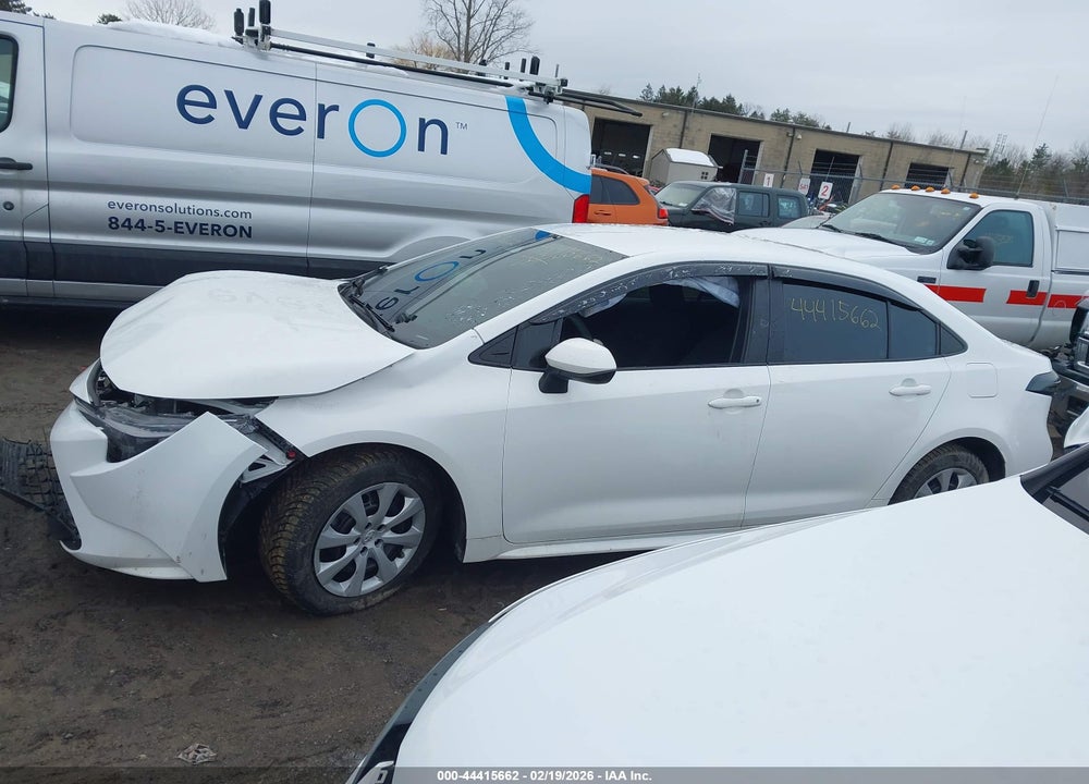 2024 TOYOTA COROLLA LE VIN: 5YFB4MDEXRP204043