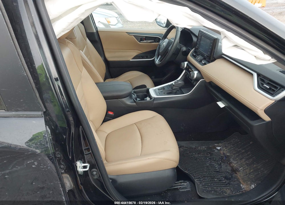 2021 TOYOTA RAV4 XLE PREMIUM VIN: 2T3A1RFV1MC234398