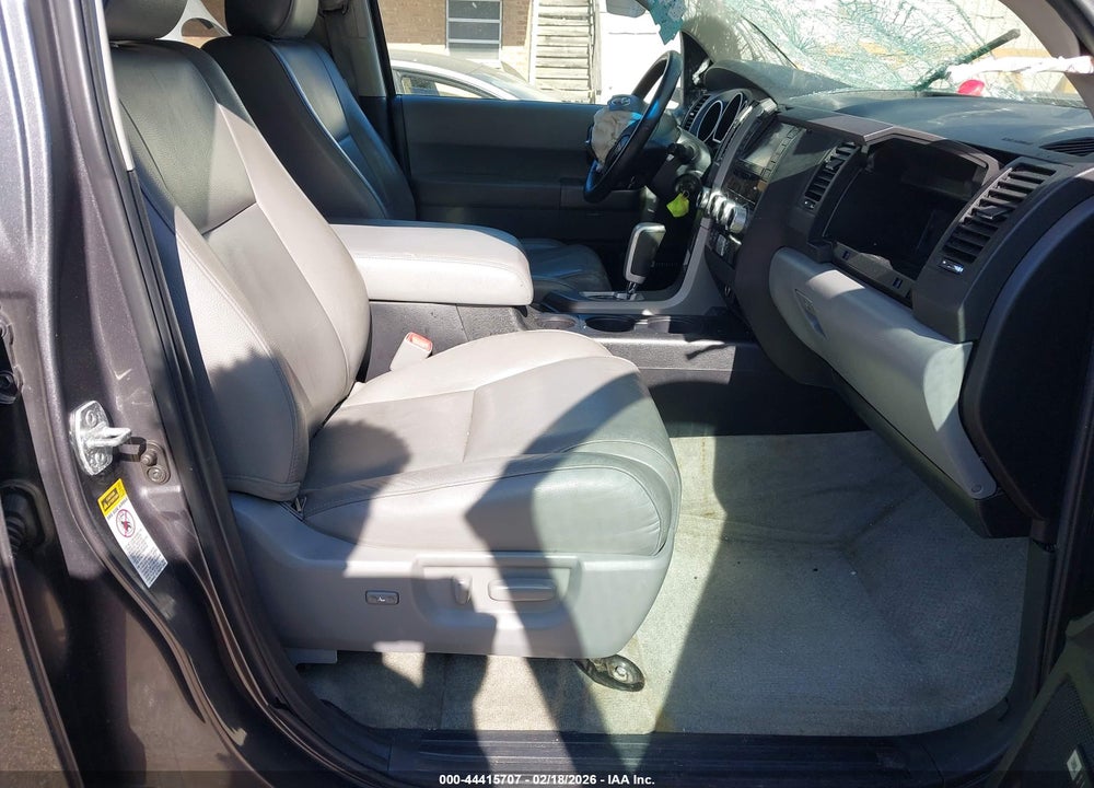 2011 TOYOTA SEQUOIA LIMITED 5.7L V8 VIN: 5TDJW5G11BS046144
