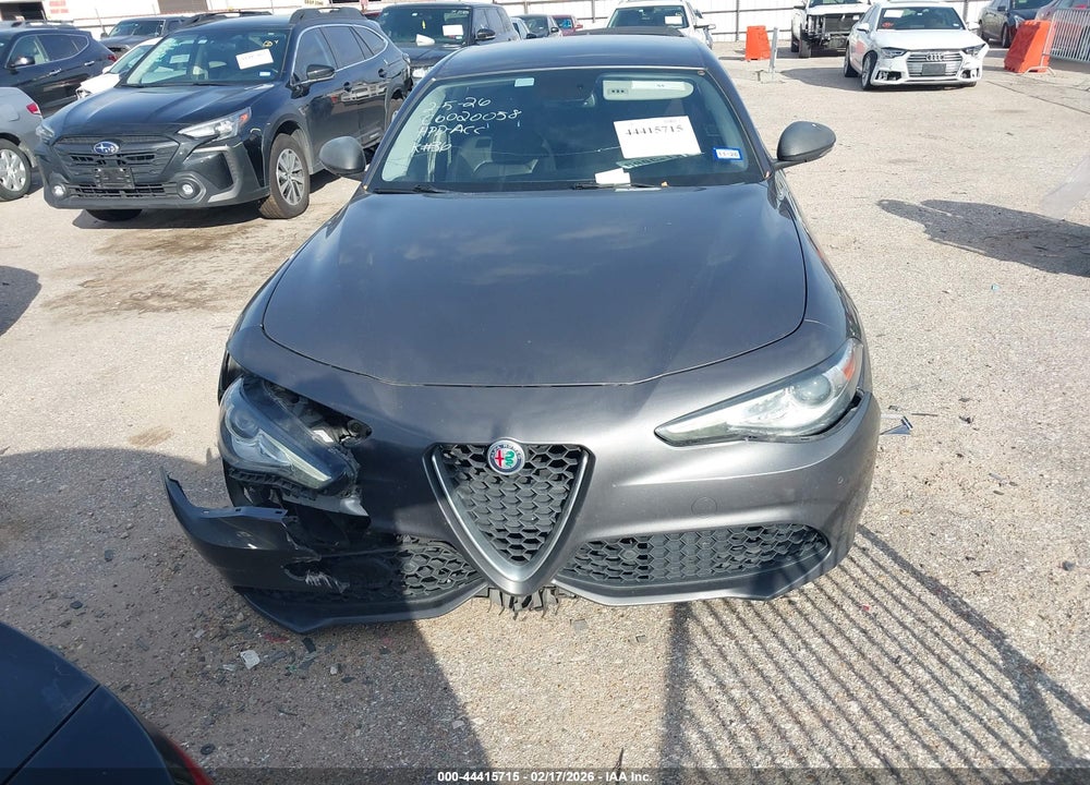 2017 ALFA ROMEO GIULIA RWD VIN: ZARFAEBN2H7555960