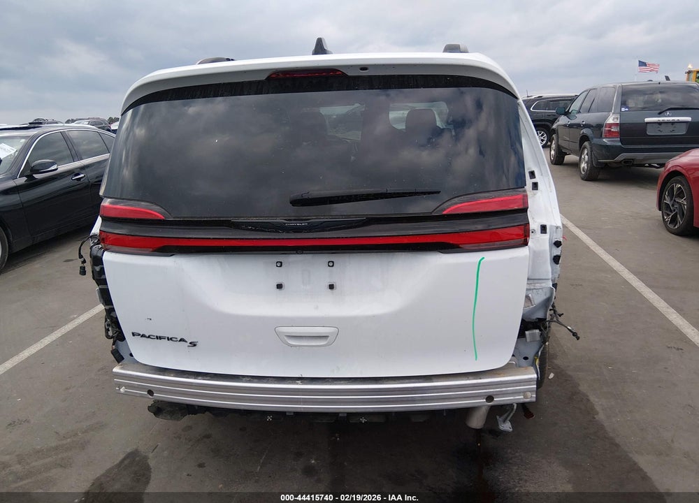 2023 CHRYSLER PACIFICA TOURING L VIN: 2C4RC1BG3PR628813